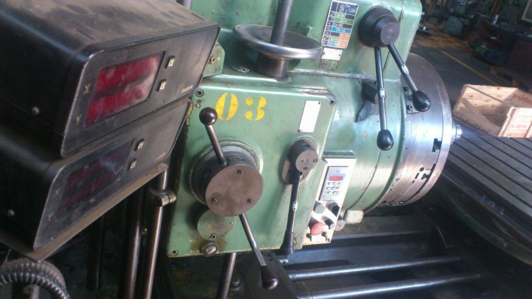 Mandrilhadora Universal UNION FUSO 90