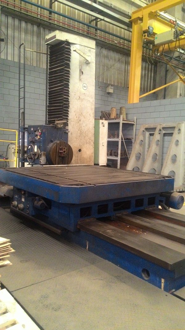 Mandrilhadora Floor Type TOS 100