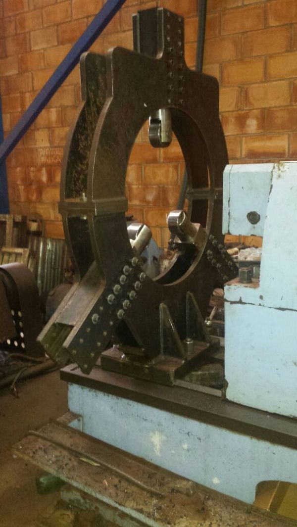 Torno Mecânico ERGON CW-6116B