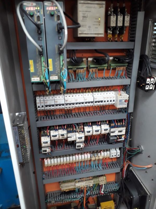 Retifica Plana FERDIMAT CNC TC-206N