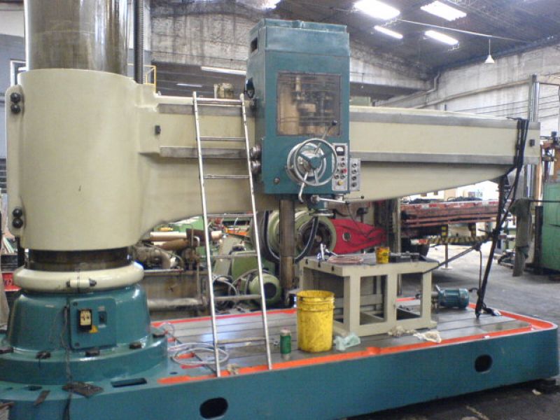 Furadeira Radial STANKOIMPORT 2M58