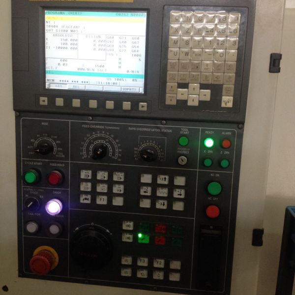 Torno CNC NEWAY NL-251H