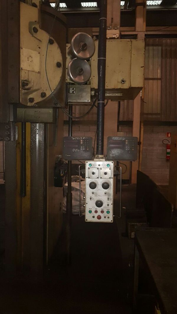 Torno Vertical STANKOIMPORT