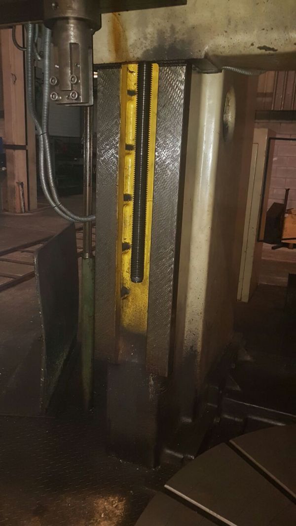 Torno Vertical STANKOIMPORT