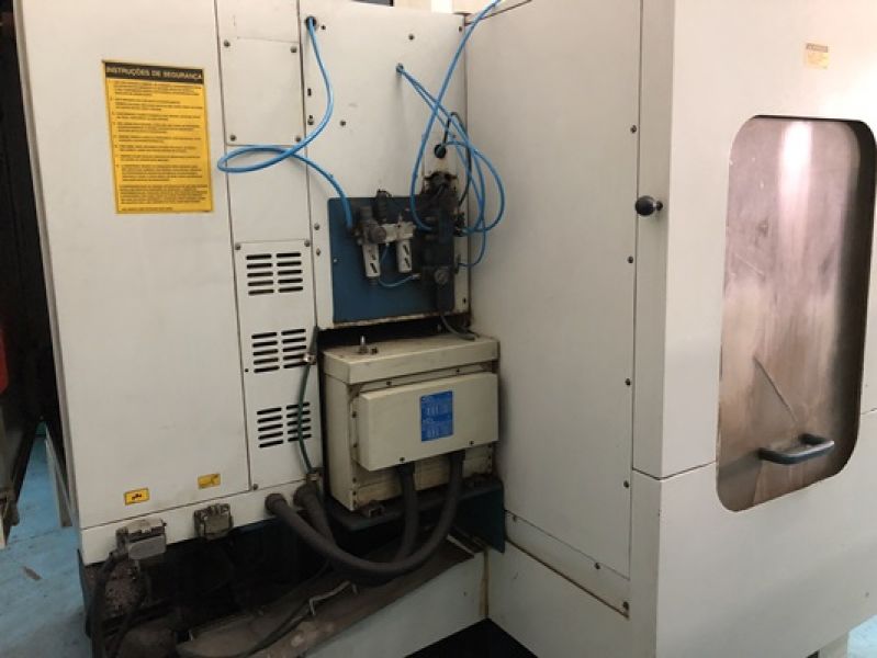 Centro de Usinagem Vertical ROMI BRIDGEPORT DISCOVERY 760