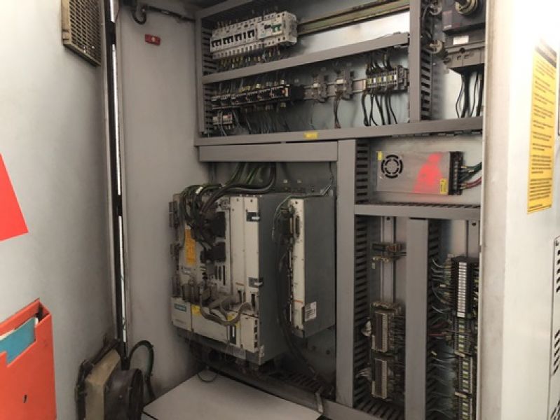 Centro de Usinagem Vertical ROMI BRIDGEPORT DISCOVERY 760