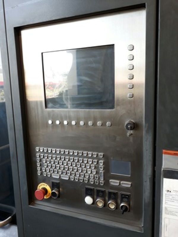 Centro de Usinagem Vertical DMG DECKEL-MAHO DMU-210P 5 eixos