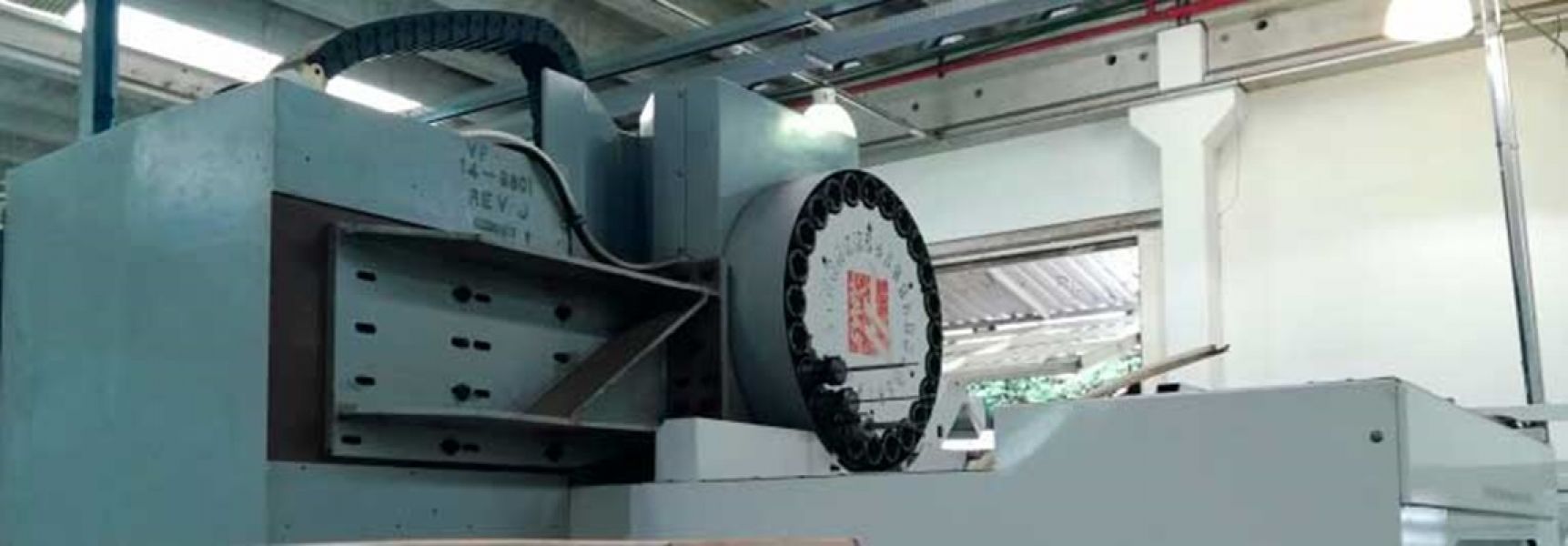 Centro de Usinagem Vertical HAAS VF-6