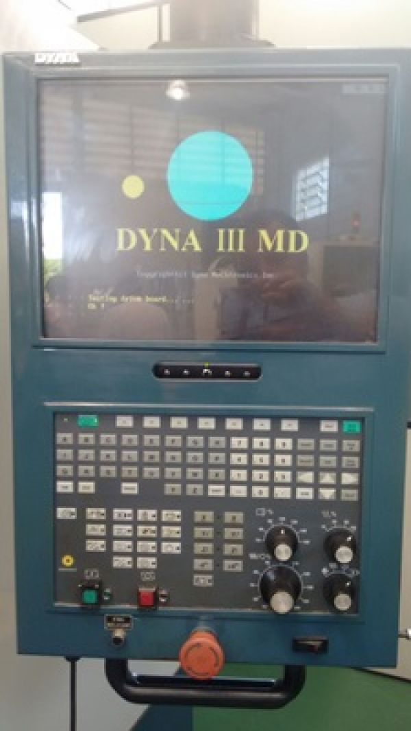 Centro de Usinagem Vertical DYNA 4120