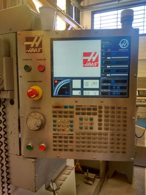 Centro de Usinagem Vertical HAAS VF-3YT/50