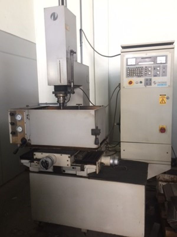 Eletroerosão por Penetração ENGEMAQ EDM460NC Tipo CN 60