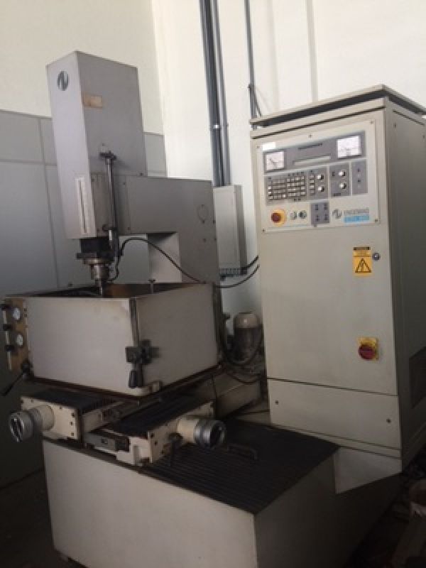 Eletroerosão por Penetração ENGEMAQ EDM460NC Tipo CN 60