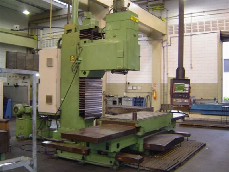 Fresadora CNC GIDDINGS & LEWIS