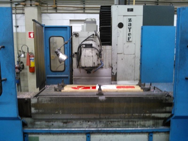 Fresadora CNC ZAYER ZF1700