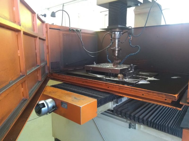Eletroerosão por Penetração ENGEMAQ EDM900 NC