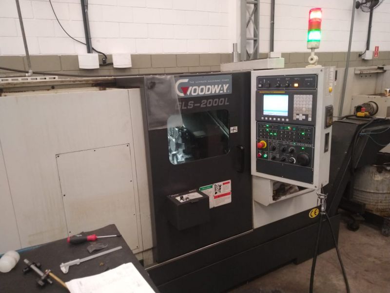 Torno CNC GOODWAY GLS-2000L