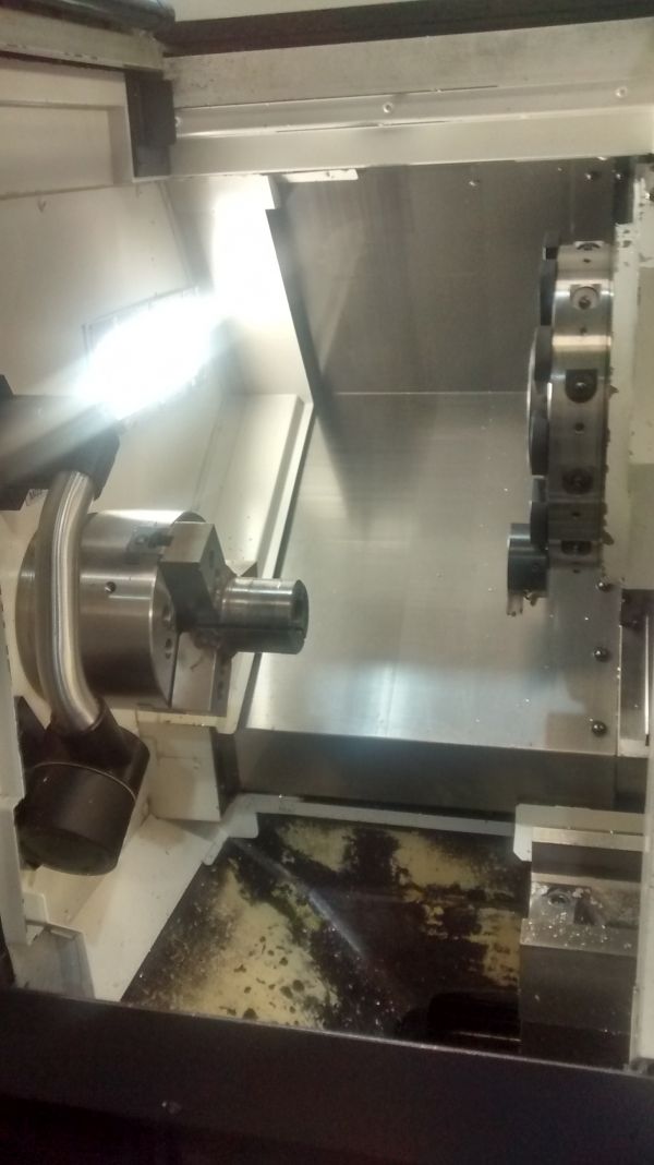 Torno CNC OKUMA GENOS L200E-M 