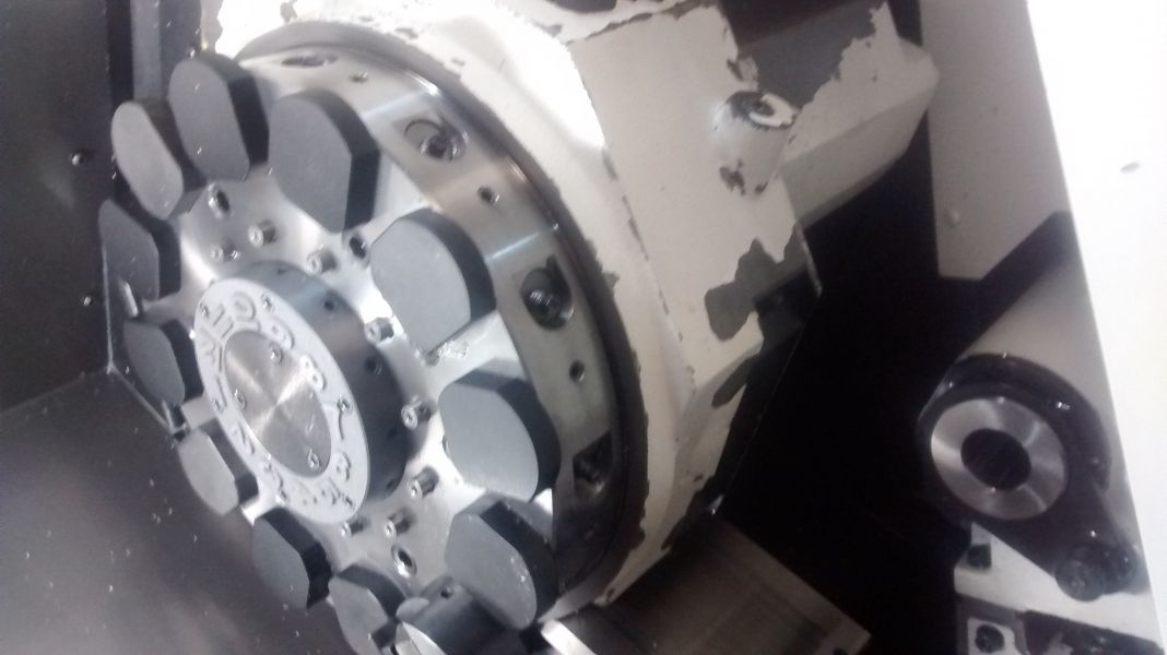 Torno CNC OKUMA GENOS L200E-M 