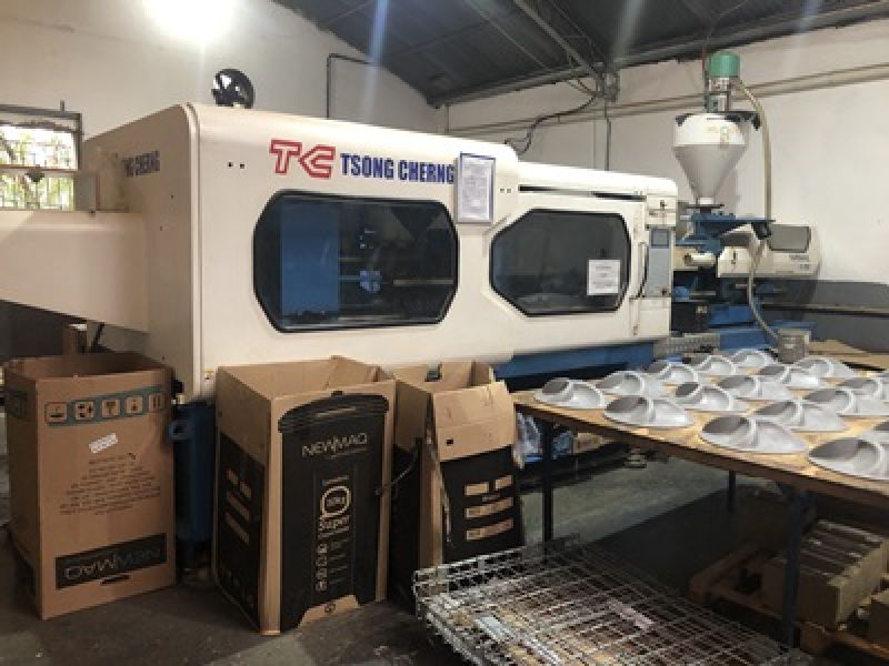 Injetora de Plástico TSONG CHERNG EUROMAQ E-255