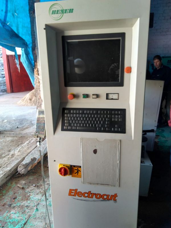Eletroerosão por Penetração ZNC com Orbital ELETROCUT AF10