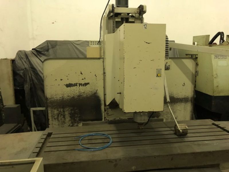 Fresadora CNC TRAVIS M2000