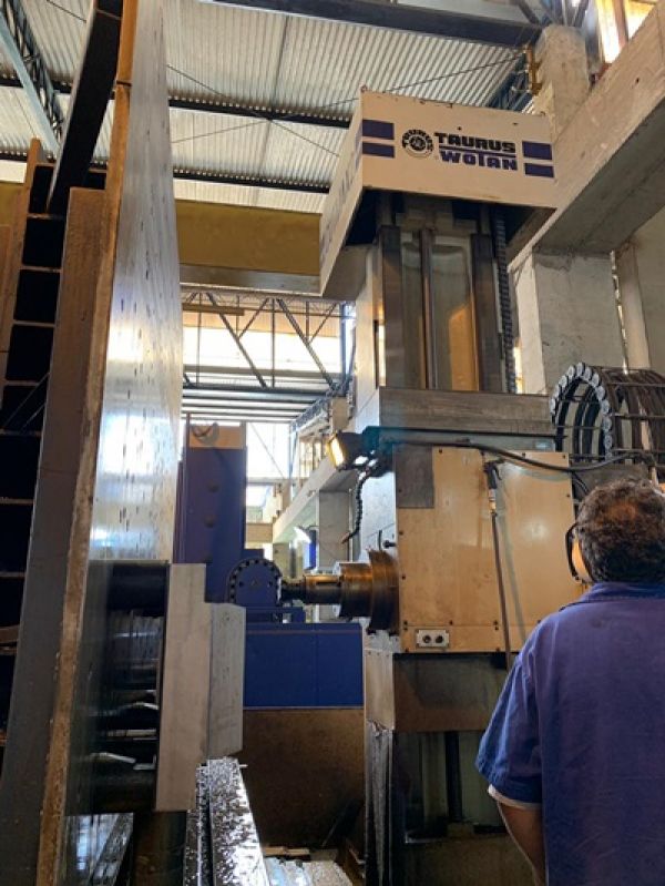 Mandrilhadora CNC TAURUS WOTAN CUTMAX 2