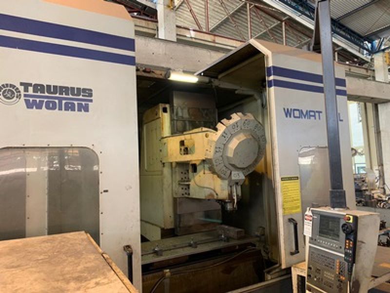 Centro de Usinagem Vertical TAURUS WOTAN WOMAT V2L