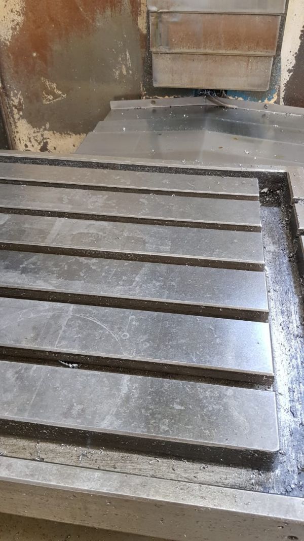 Fresadora CNC PETRUS DPT-80160R