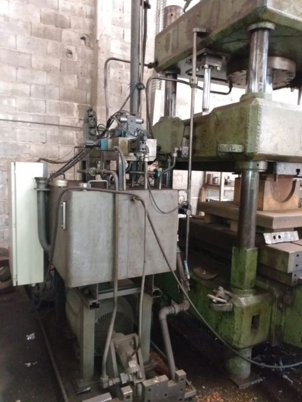 Prensa Hidráulica TECMON 350 Toneladas