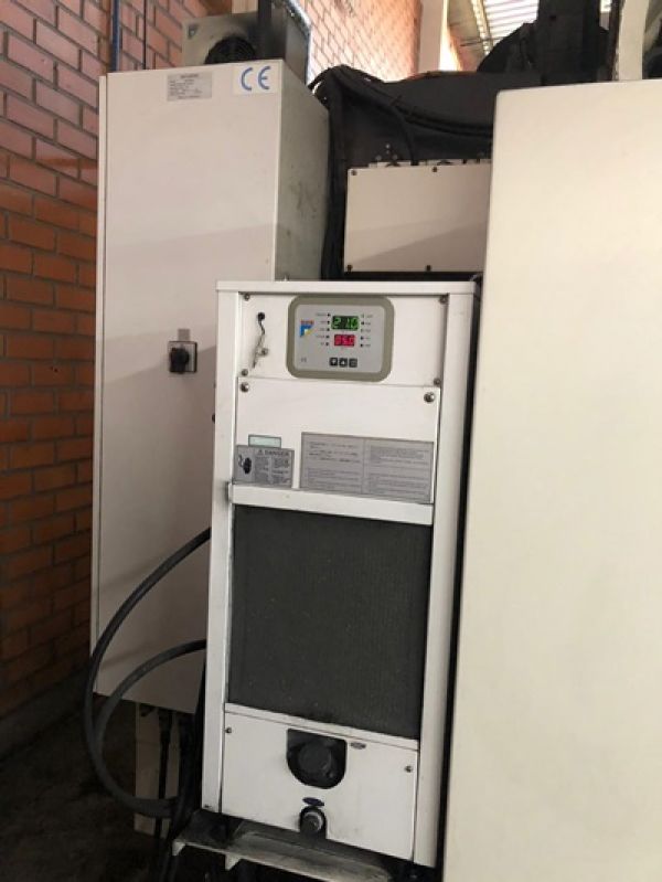 Centro de Usinagem Vertical AGIE CHARMILLES MIKRON VCE 800W PRO