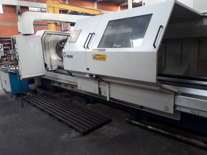 Torno CNC ROMI CENTUR 50B
