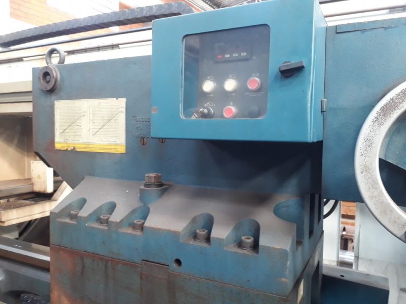 Torno CNC ROMI CENTUR 80A