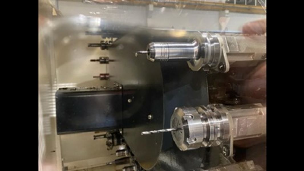 Centro de Usinagem Vertical 5 eixos DMG MORI SEIKI CMX 50U