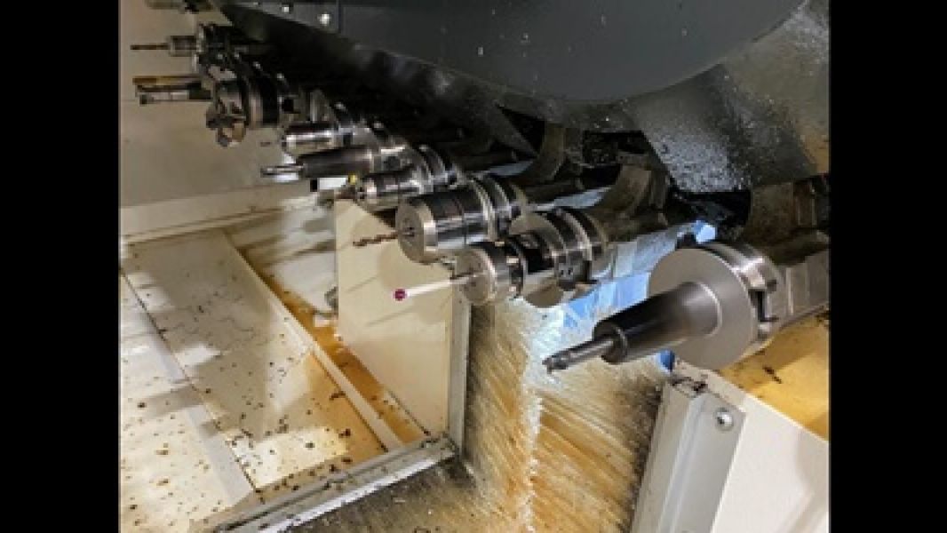 Centro de Usinagem Vertical 5 eixos DMG MORI SEIKI CMX 50U