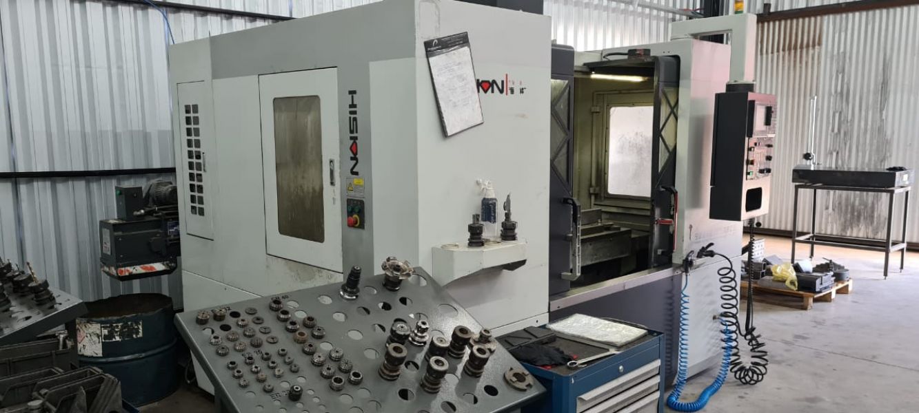 Centro de Usinagem Vertical HISION VMC1000L