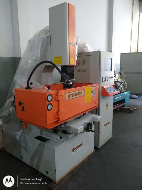 Eletroerosão por Penetração ELETROCUT CTE-300ZK