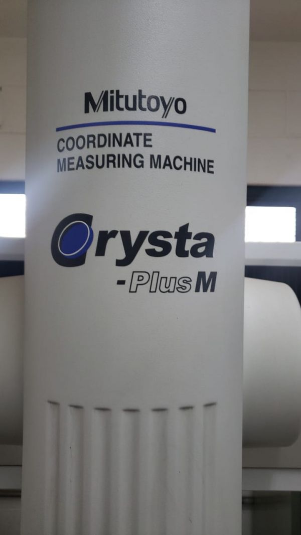 Tridimensional MITUTOYO CRYSTA-PLUS M-7106