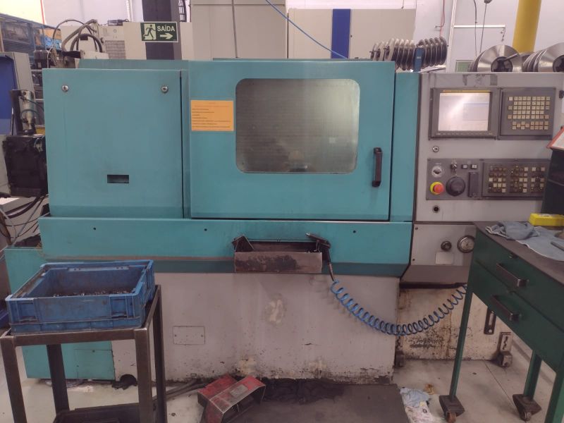 Torno CNC INDEX MC200