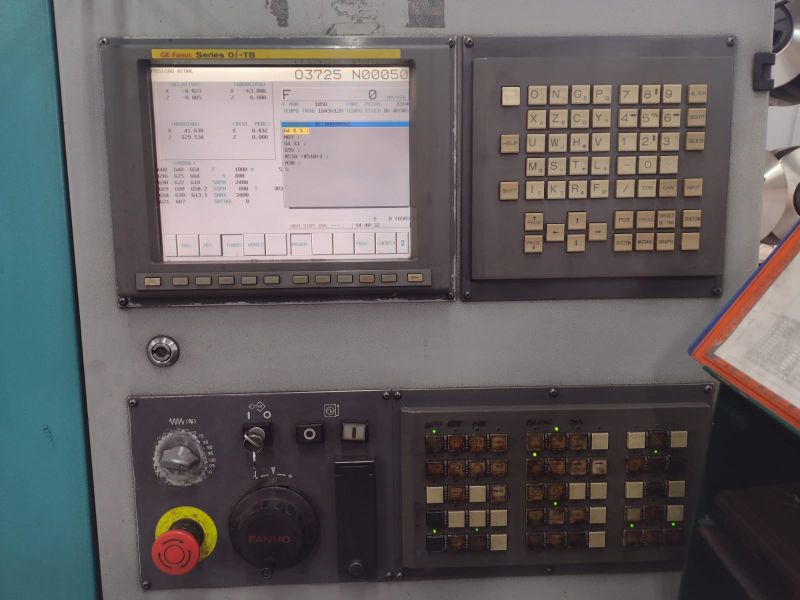 Torno CNC INDEX MC200