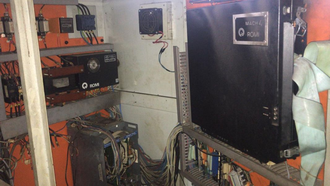 Torno CNC ROMI MAZAK COSMOS 10U