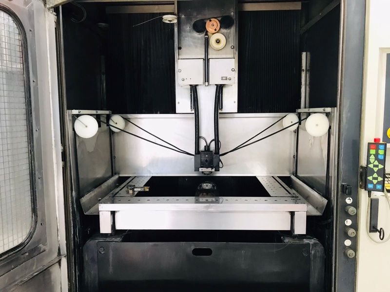 Eletroerosão a Fio CHARMILLES ROBOFIL 510 / 5 eixos