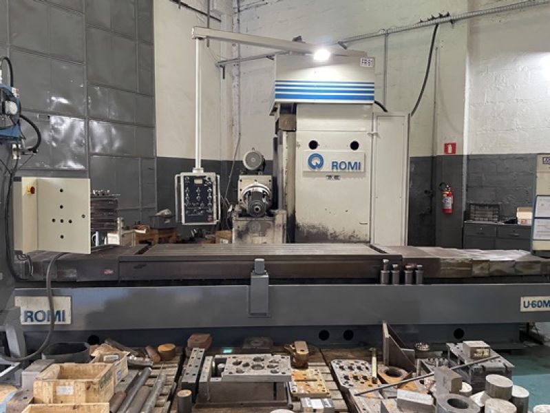 Fresadora CNC Floor-Type (Banco Fixo) ROMI U60M