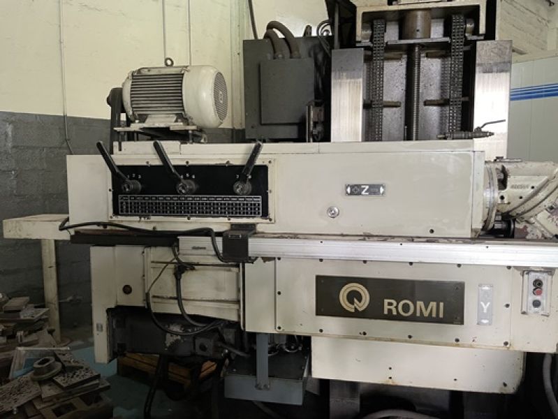 Fresadora CNC Floor-Type (Banco Fixo) ROMI U60M
