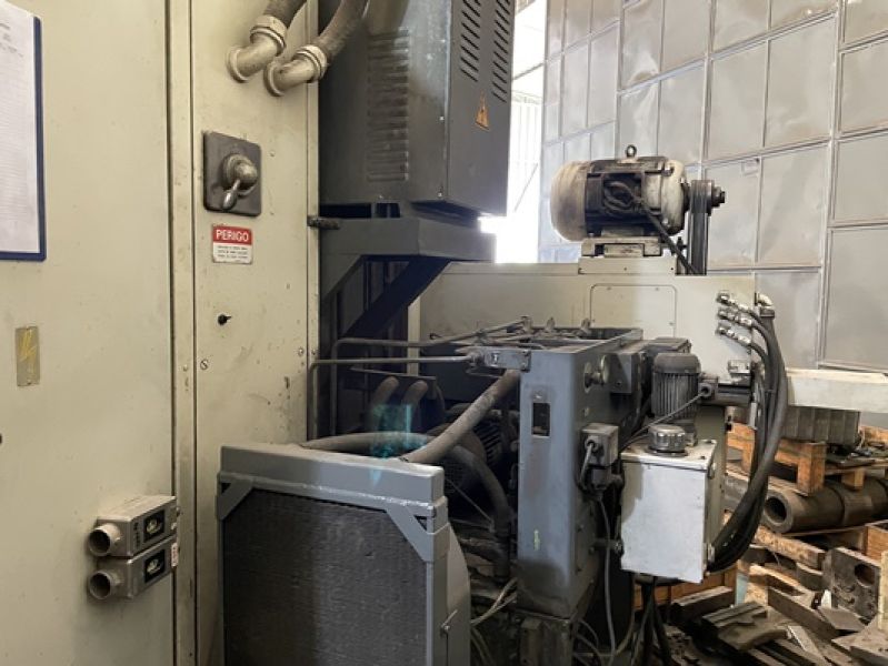 Fresadora CNC Floor-Type (Banco Fixo) ROMI U60M