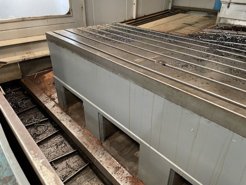 Fresadora CNC Floor-Type (Banco Fixo) WOTAN WOMAT M2L