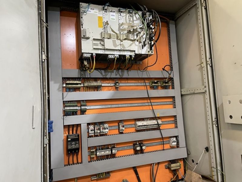 Fresadora CNC Floor-Type (Banco Fixo) WOTAN WOMAT M2L