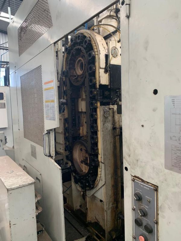 Centro de Usinagem Horizontal OKUMA MX-40HA