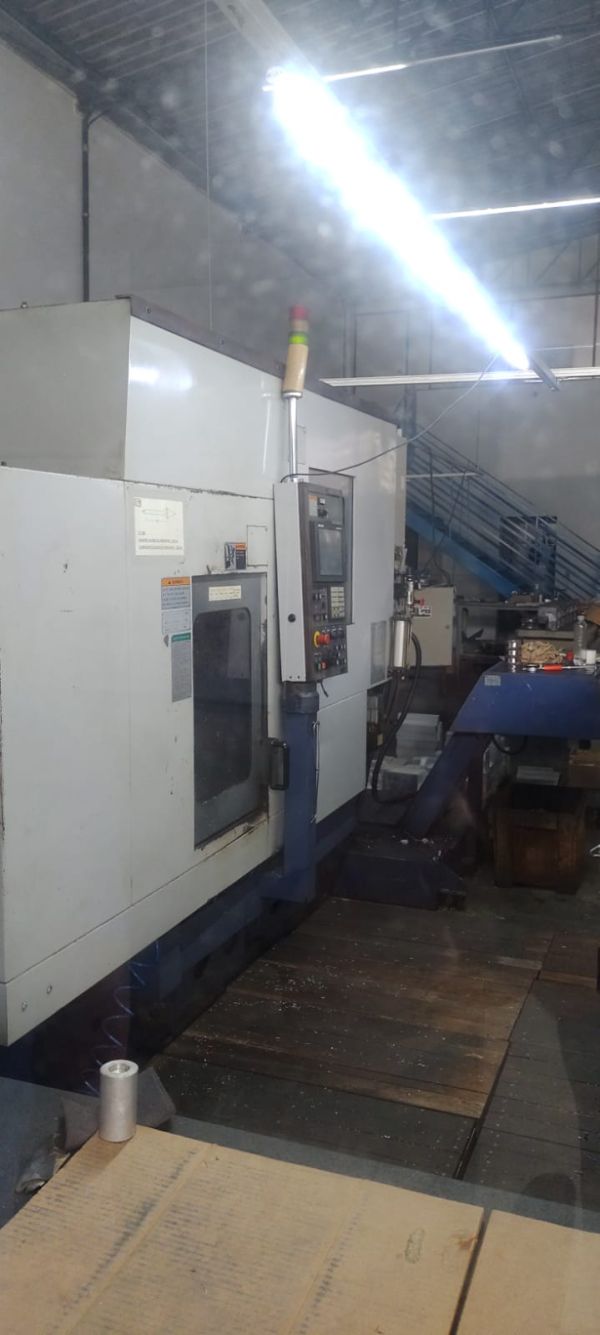 Centro de Usinagem Vertical MORI-SEIKI CV-500 (Duplo Pallet)