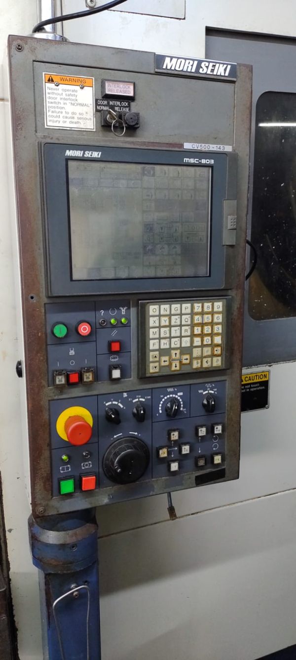 Centro de Usinagem Vertical MORI-SEIKI CV-500 (Duplo Pallet)