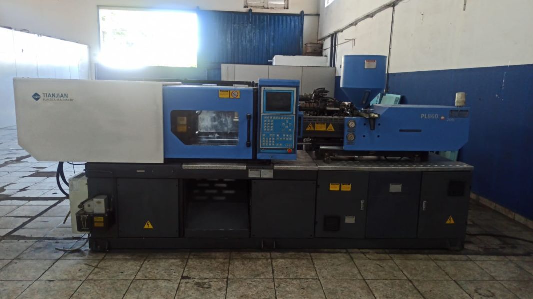 Injetora de Plástico HAITIAN TIANJIAN PLUTÃO PL860J